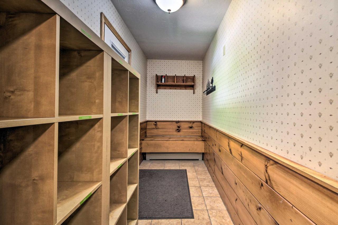 Timber Creek Townhome With 2 Decks And Mtn Views! Уэст-Довер Экстерьер фото