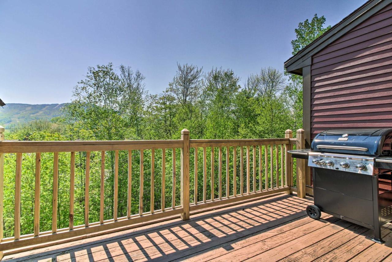 Timber Creek Townhome With 2 Decks And Mtn Views! Уэст-Довер Экстерьер фото