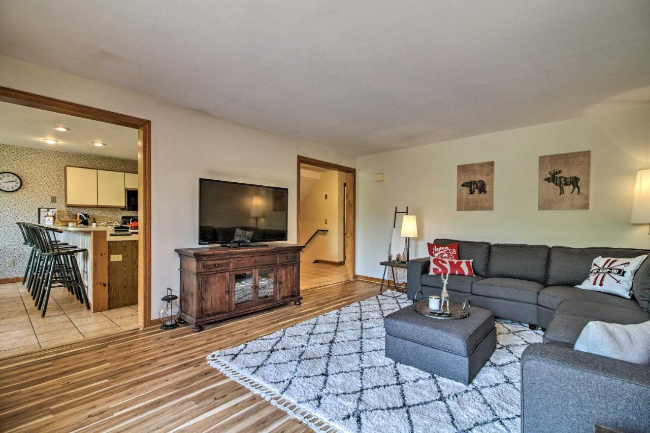 Timber Creek Townhome With 2 Decks And Mtn Views! Уэст-Довер Экстерьер фото
